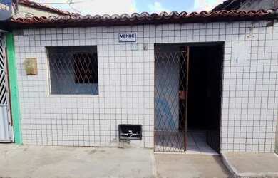 Imagem: A casa possui 3 Dormitórios, 1 Banheiro e está localizado