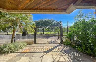 Imagem: O apartamento possui 3 Dormitórios, 4 Banheiros, 2 Vagas na