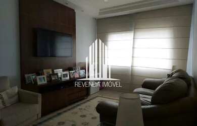 Imagem: O apartamento possui 2 Dormitórios, 2 Banheiros, 2 Vagas na