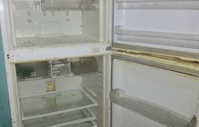 Imagem 3: 2 geladeira por 200 reais