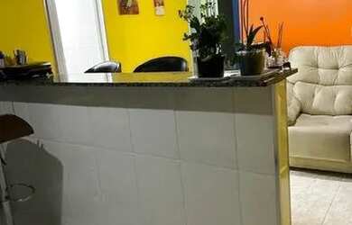 Imagem: A casa possui 1 Dormitório, 1 Banheiro, 136m² de Área e