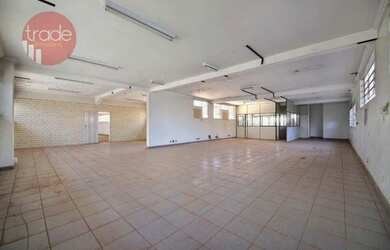 Imagem: O depósito possui 5 Vagas na garagem, 520m² de Área e está