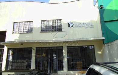 Imagem: O depósito possui 5 Vagas na garagem, 766m² de Área e está