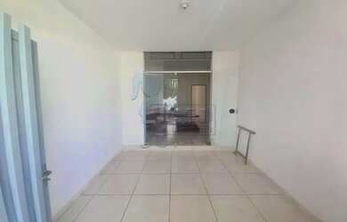 Imagem: O depósito possui 121m² de Área e está localizado em Campos