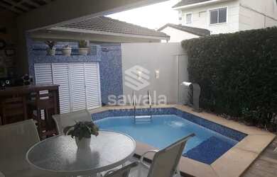 Imagem: A casa em condomínio possui 4 Dormitórios, 5 Banheiros, 3