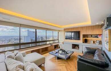 Imagem: O apartamento possui 3 Dormitórios, 5 Banheiros, 3 Vagas na