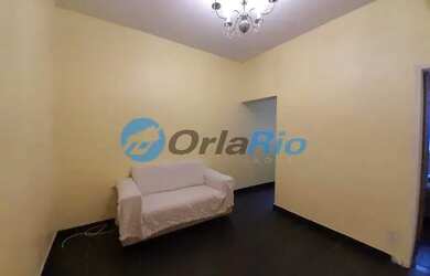 Imagem: O apartamento possui 1 Dormitório, 1 Banheiro, 32m² de Área