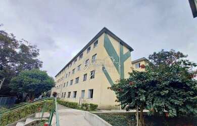 Imagem: O apartamento possui 3 Dormitórios, 1 Banheiro, 1 Vaga na garagem