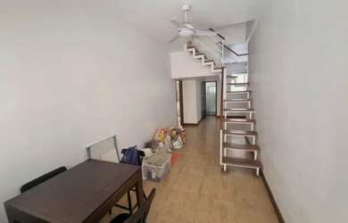 Imagem: A casa possui 3 Dormitórios, 1 Banheiro, 1 Vaga na garagem