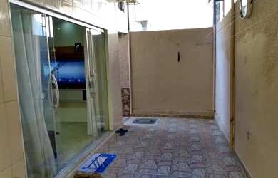 Imagem 3: Alugo casa bem espaçosa. Varanda, Guarda roupa, 2 Vagas na garageme2...