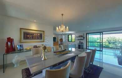 Imagem: O apartamento possui 3 Dormitórios, 3 Banheiros, 5 Vagas na