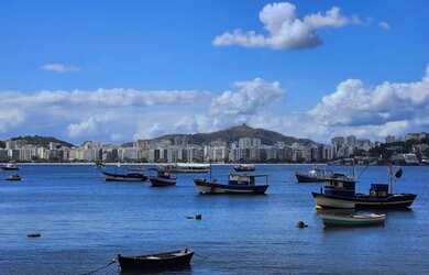 Imagem: A casa possui 1 Dormitório, 1 Banheiro e está localizado