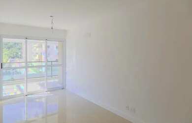 Imagem: O apartamento possui 2 Dormitórios, 2 Banheiros e 67m² de