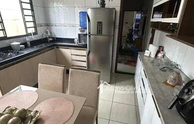 Imagem 4: Casa No Bairro Foch II. Varanda, 80m² de Área, 2 Vagas na garageme2...