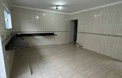 Imagem: A casa possui 3 Dormitórios, 3 Banheiros, 3 Vagas na garagem