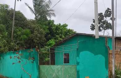 Imagem: A casa possui 2 Dormitórios, 1 Vaga na garagem e 200m² de