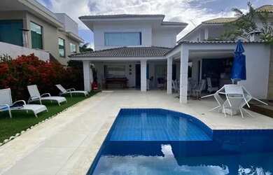 Imagem: A casa em condomínio possui 4 Dormitórios, 2 Banheiros, 250m²