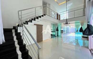 Imagem: A casa em condomínio possui 3 Dormitórios, 2 Banheiros, 4