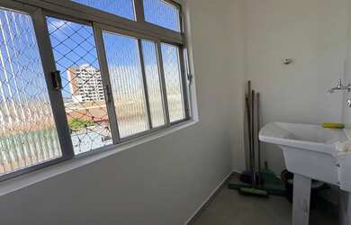 Imagem 9: Quarto e sala na Ponta da Praia