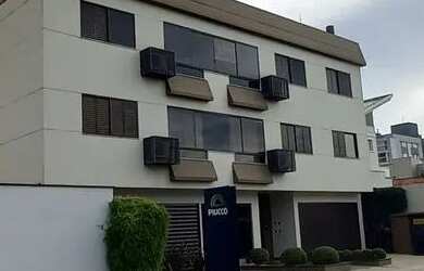 Imagem: O apartamento possui 3 Dormitórios, 2 Banheiros, 2 Vagas na