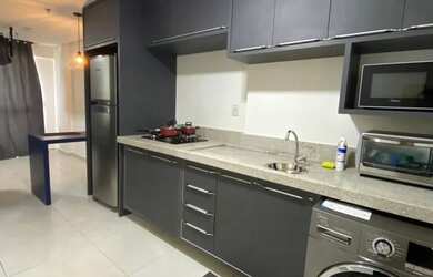 Imagem: O studio possui 1 Dormitório, 1 Banheiro, 1 Vaga na garagem