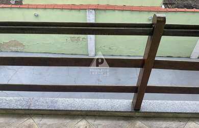 Imagem 16: CASA TRIPLEX COM 3 QUARTOS 2 BANHEIROS 1 LAVABO GAARAGEM E VARANDA NO RECREIO DOS BANDEIRA