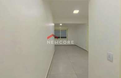 Imagem: O apartamento possui 2 Dormitórios, 2 Banheiros, 65m² de Área