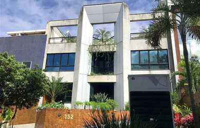 Imagem: O depósito possui 976m² de Área e está localizado em Barra