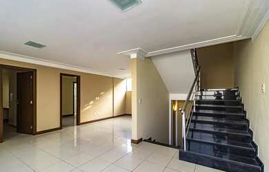 Imagem 6: Casa de 3 pavimentos à venda..R$ 1.400 k