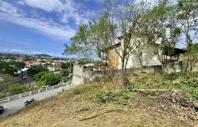 Imagem: O terreno possui 360m² de Área e está localizado em Camboinhas