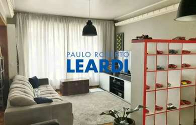 Imagem: O apartamento possui 4 Dormitórios, 3 Banheiros, 2 Vagas na