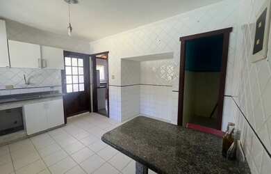 Imagem 9: Vende-se casa térrea em condomínio em Abrantes