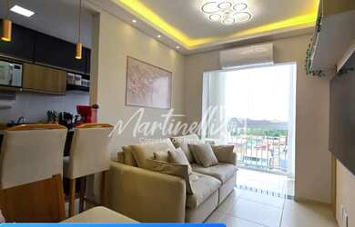 Imagem: O apartamento possui 2 Dormitórios, 1 Banheiro, 1 Vaga na garagem