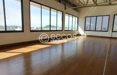 Imagem: O depósito possui 540m² de Área e está localizado em Nossa