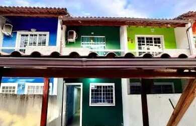 Imagem: Casa duplex de dois quartos com garagem disponível para venda