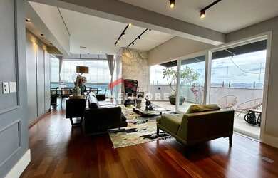 Imagem: O apartamento na cobertura possui 4 Dormitórios, 5 Banheiros