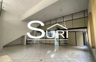 Imagem: O depósito possui 4 Vagas na garagem, 346m² de Área e está