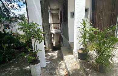 Imagem: A casa possui 3 Dormitórios, 2 Banheiros e está localizado