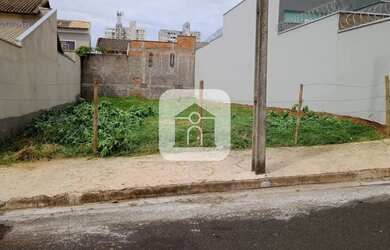 Imagem: O terreno possui 250m² de Área e está localizado em Aclimação