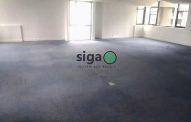 Imagem: O depósito possui 3 Vagas na garagem, 212m² de Área e Imóvel