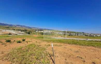 Imagem: O terreno possui 258m² de Área e está localizado em Parque