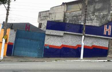 Imagem: O depósito possui 430m² de Área e está localizado em Jardim