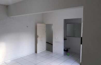 Imagem: O apartamento possui 1 Dormitório e 1 Banheiro e está localizado