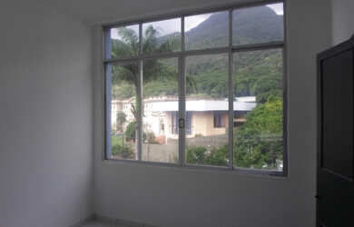 Imagem: O apartamento possui 2 Dormitórios, 2 Banheiros e 73m² de