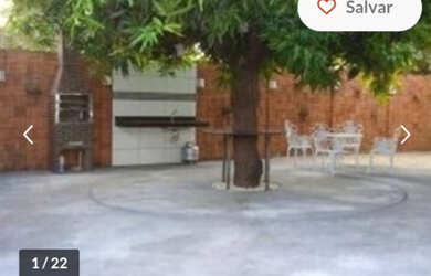 Imagem: A casa possui 2 Dormitórios e 5 Vagas na garagem e está localizado