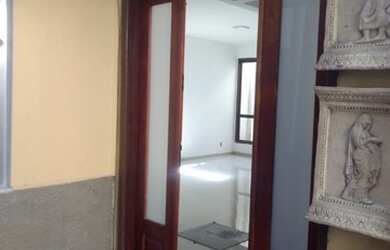 Imagem: A casa possui 3 Dormitórios, 3 Banheiros, 180m² de Área e