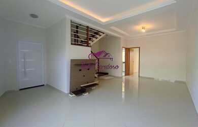 Imagem: A casa em condomínio possui 4 Dormitórios, 4 Banheiros, 2