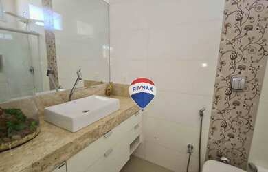 Imagem 10: LINDA RESIDÊNCIA. Piscina, Área de serviço, 200m² de Áreae4 Vagas...