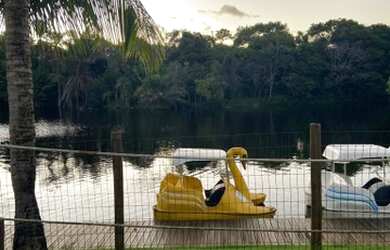 Imagem: O terreno possui 503m² de Área e está localizado em Guarajuba