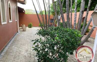 Imagem 7: Casa de Alto Padrão, Vila Santista, lazer com piscina e campo de futebol